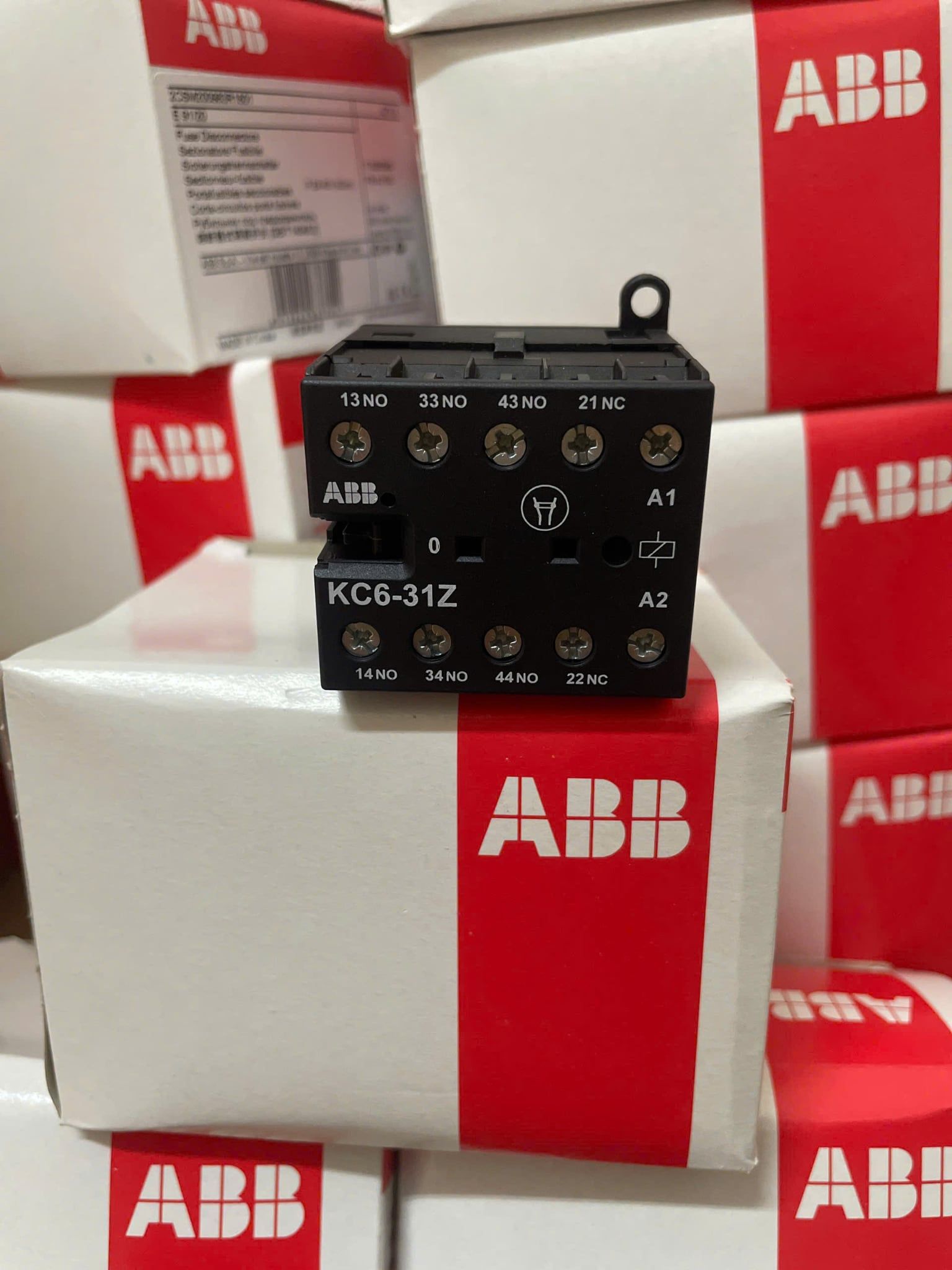  KC6-31Z-05Mini Contactor Relay220 ... 240 V DC3NO1NCScrew Terminals  GJH1213001R0315 