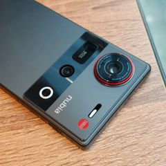 ZTE Nubia Z70 Ultra