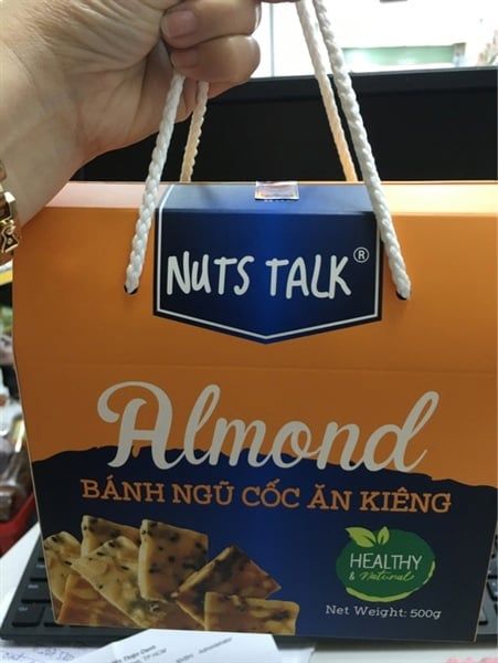Bánh ngũ cốc ăn kiêng Almond Nuts Talk (500g)