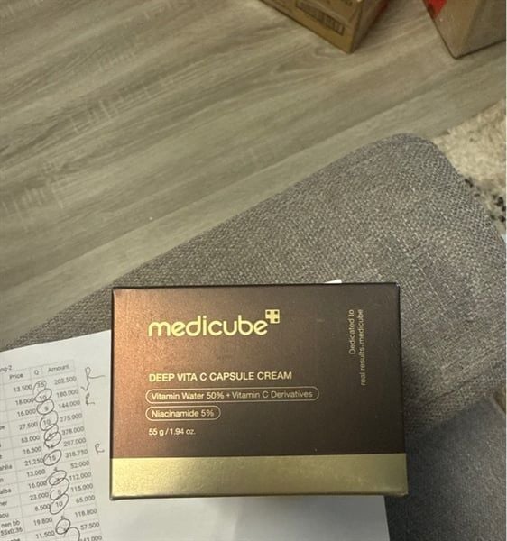 Kem Dưỡng Viên Nang Sáng Da, Mờ Thâm Medicube Deep Vita C Capsule Cream (55g)
