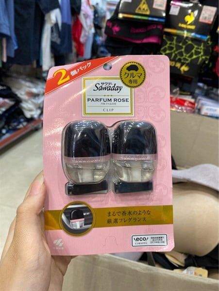 Khử mùi dùng cho ô tô Kobayshi Sawaday Car Clip hương hoa hồng (6ml x2 chai)