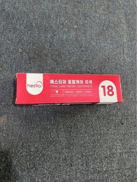 Kem Đánh Răng Hestia 18 Đỏ (120g)