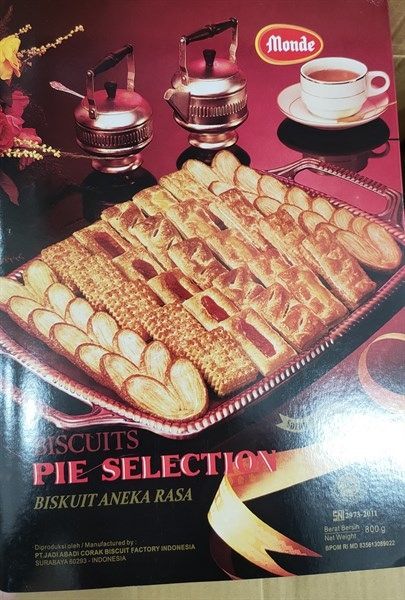 Bánh monde pie selection 800g