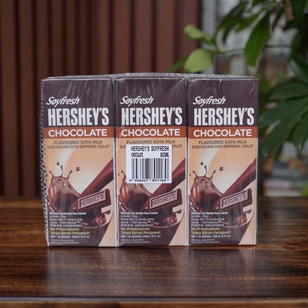 Sữa Đậu Nành Soyfresh Hershey's Chocolate (236ml)