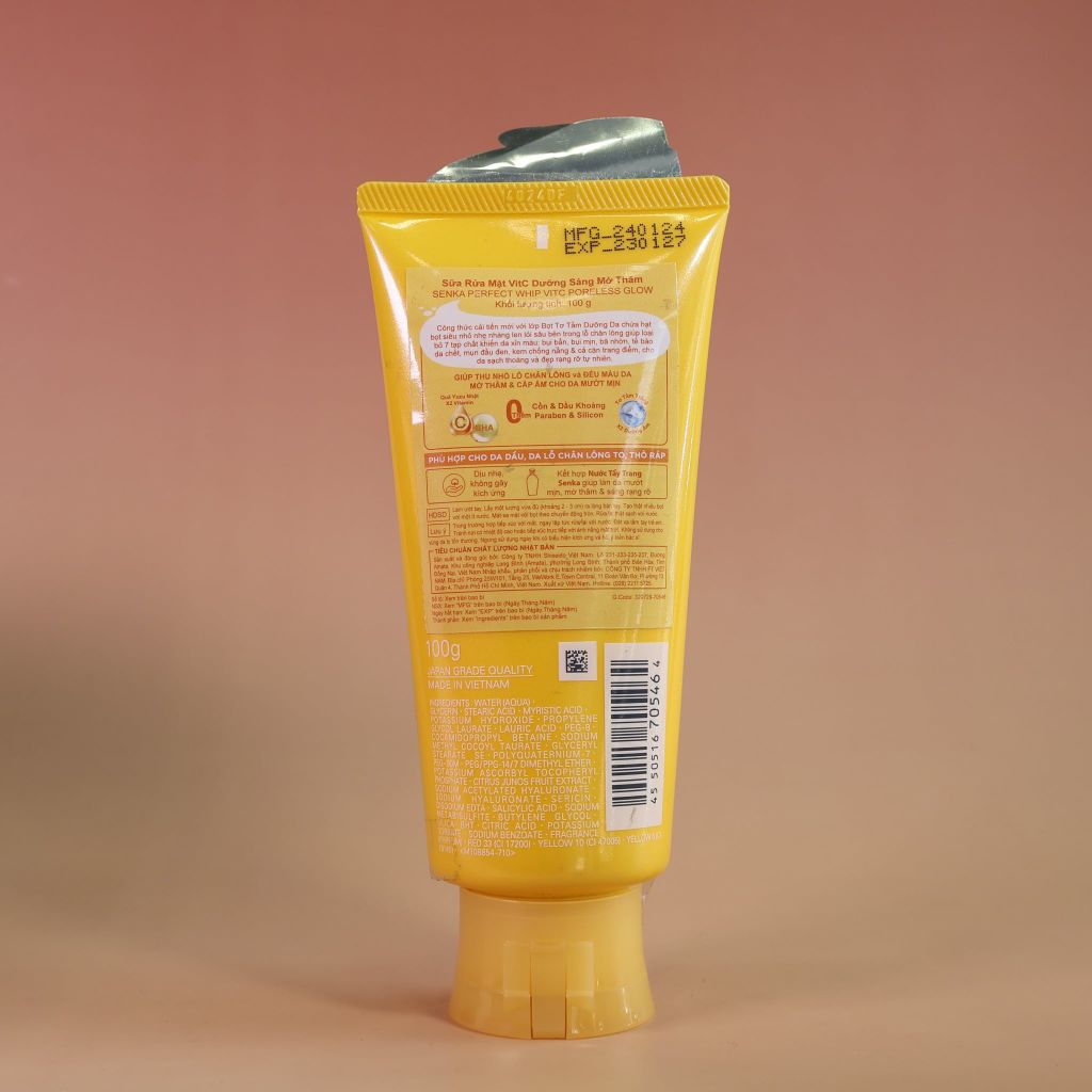 Sữa Rửa Mặt Senka Dưỡng Sáng Mờ Thâm (100g)