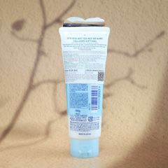 Sữa Rửa Mặt Tạo Bọt Dưỡng Trắng & Tẩy Tế Bào Chết Kose Softymo (150g)