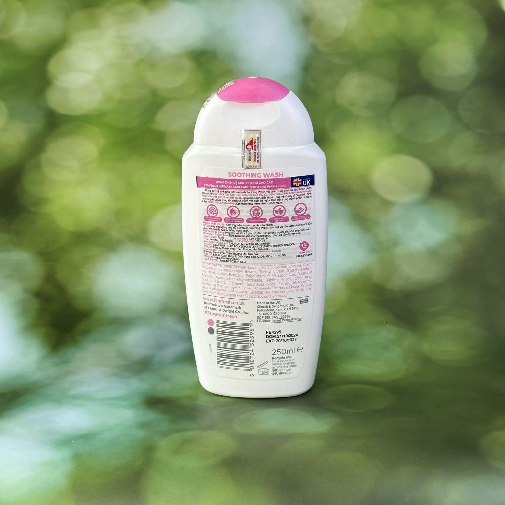 Dung Dịch Vệ Sinh Phụ Nữ Femfresh Soothing Wash (250ml)