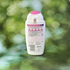Dung Dịch Vệ Sinh Phụ Nữ Femfresh Soothing Wash (250ml)