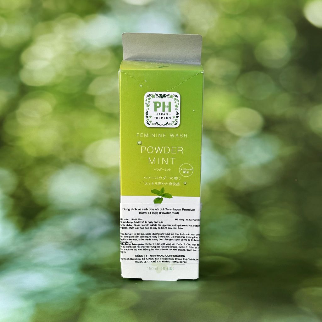 Dung Dịch Vệ Sinh Phụ Nữ PH Bạc Hà Nhật (150ml)