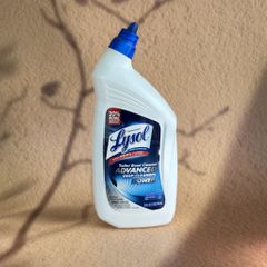 Dung Dịch Tẩy Rửa Bồn Cầu Lysol (946ml)