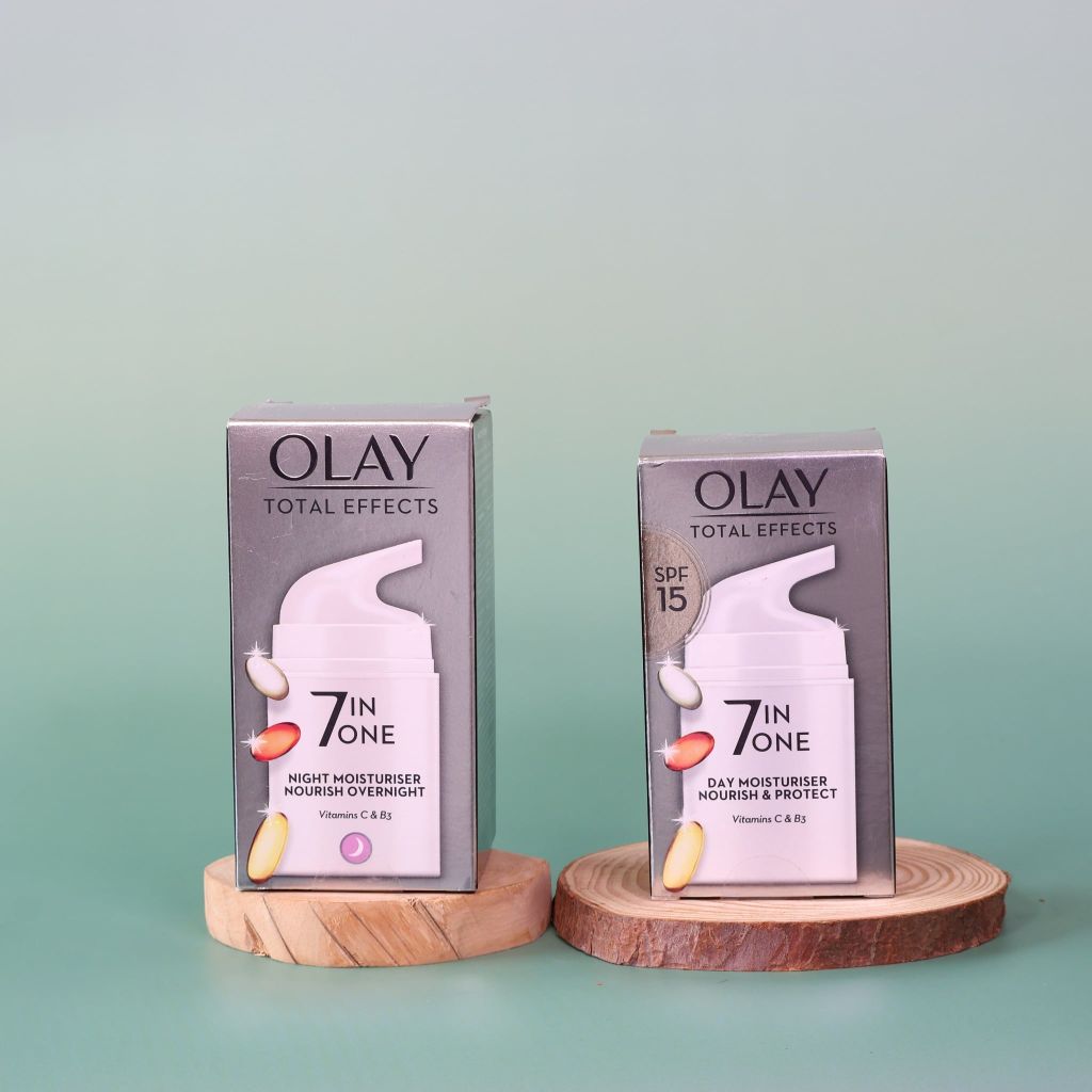 Kem Dưỡng Ban Ngày Olay Total Effects 7in1 SPF15 (50ml)