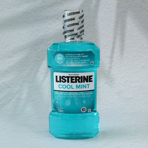 Nước Súc Miệng Hương Bạc Hà Listerine Cool Mint (750ml)