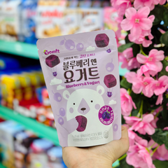 Sữa Chua Khô YOM!T Vị Việt Quất (16g)