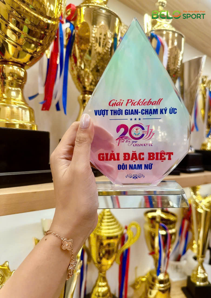 Kỷ Niệm Chương Pickleball, Thể Thao Cao Cấp Mã K03  – Tùy Biến Cho Mọi Môn Thi Đấu