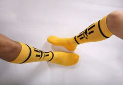 Tất Bóng Đá Dài Hiwing Màu Vàng