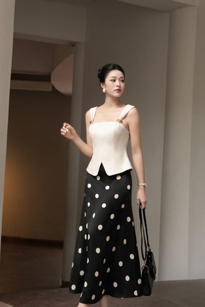  CHÂN VÁY LỤA A ĐUÔI CÁ CHẤM BI 