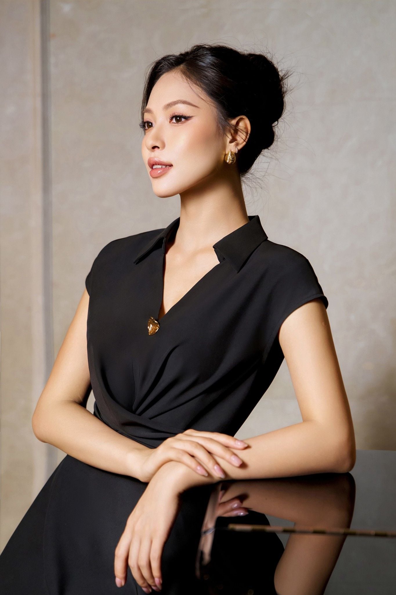  ĐẦM CỔ V TAY CHỜM BUỘC NƠ EO 