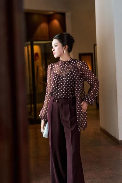  QUẦN XUÔNG RỘNG 1 LY  CẠP ĐÍNH CÚC KIỂU 