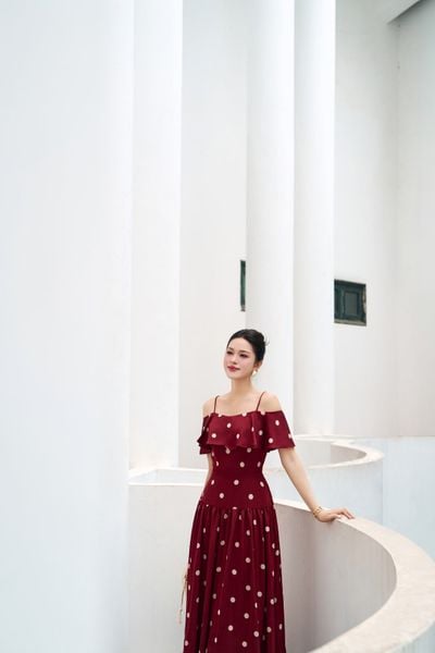  ĐẦM HAI DÂY ĐỎ CHẤM BI 