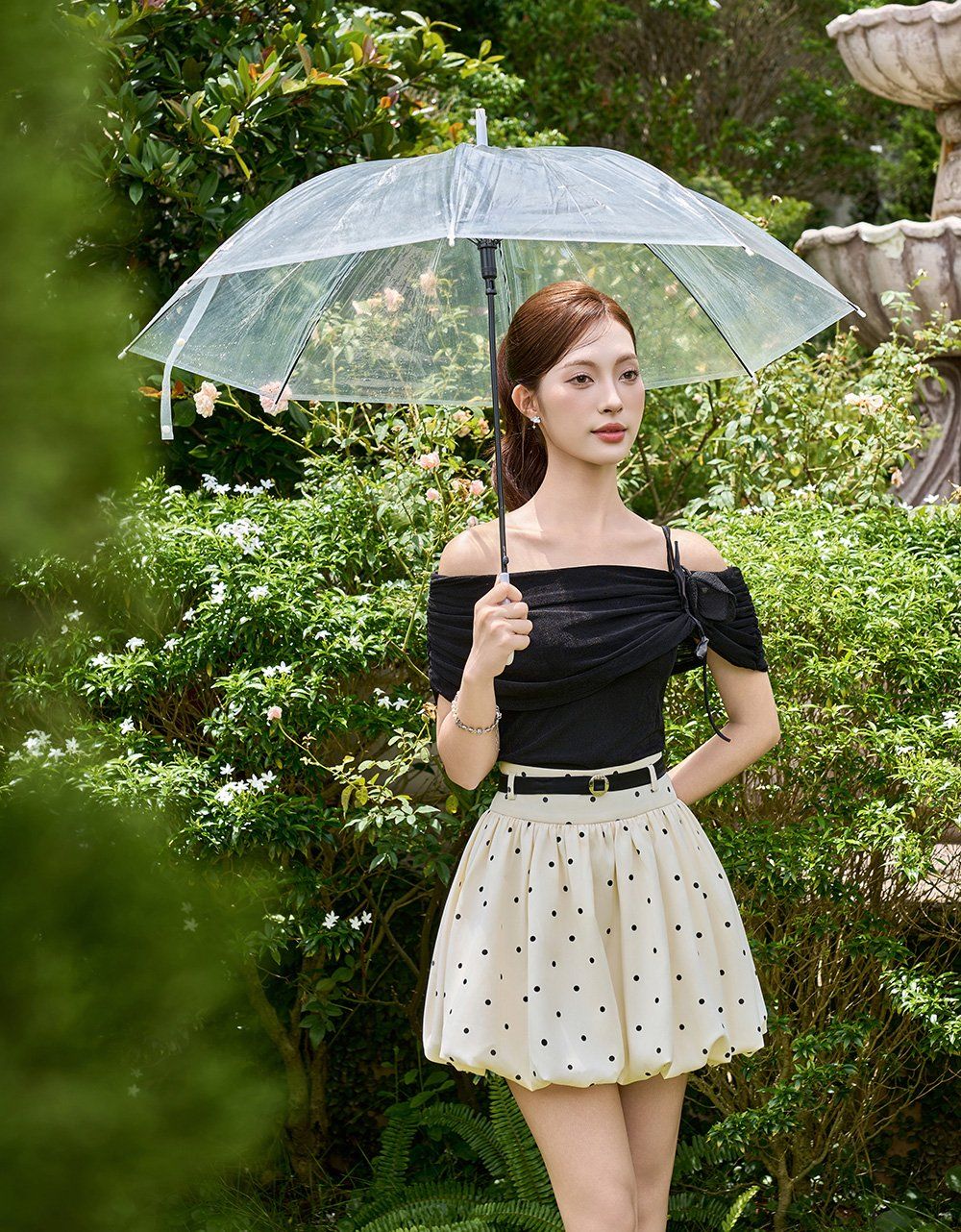  ÁO PHÔNG ĐEN LỆCH VAI HOA BÈO 