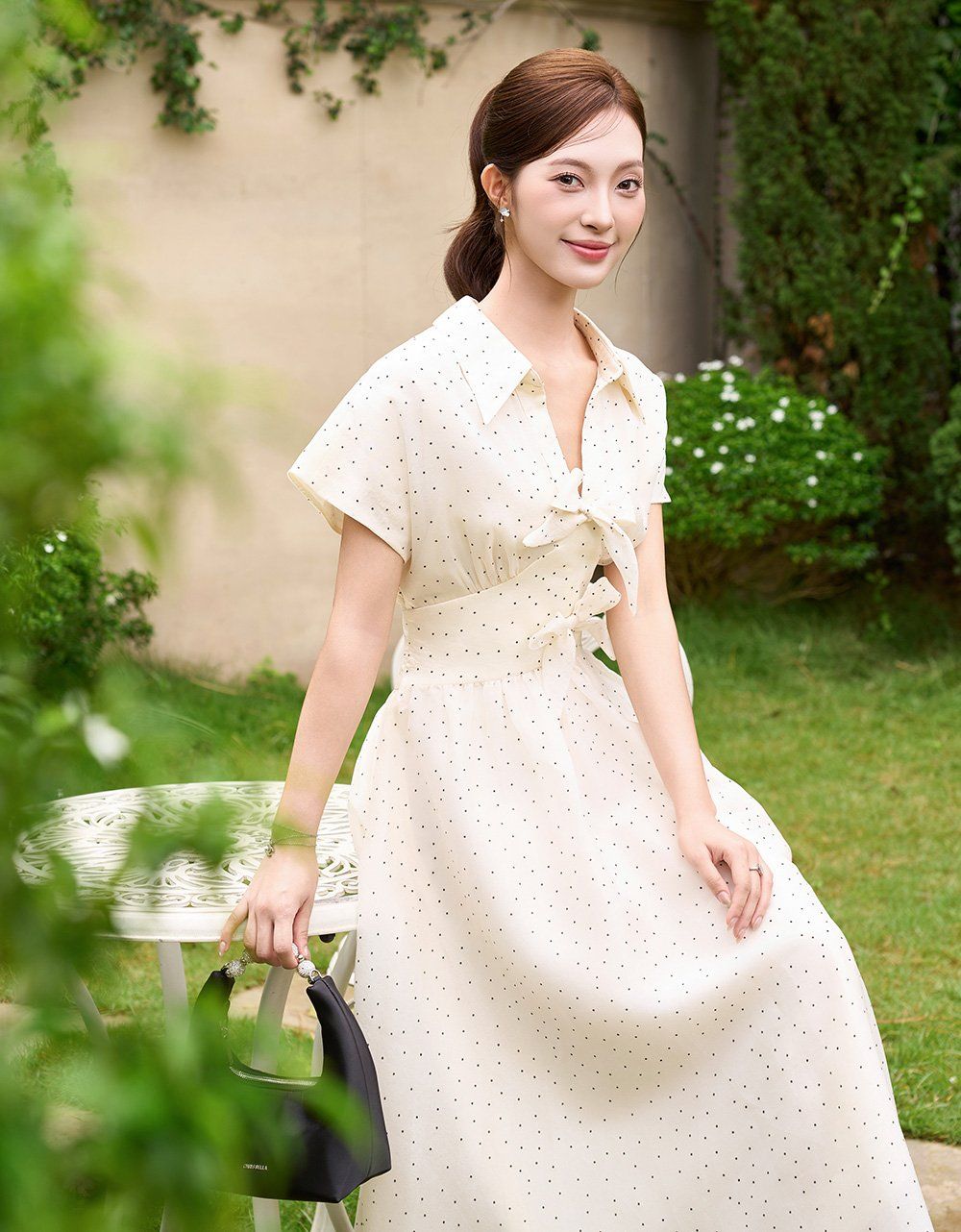  ĐẦM TƠ KEM CHẤM BI CẮT CÚP EO 