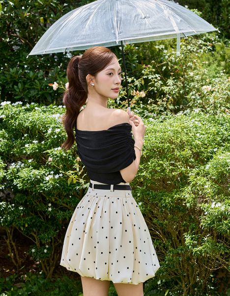  ÁO PHÔNG ĐEN LỆCH VAI HOA BÈO 