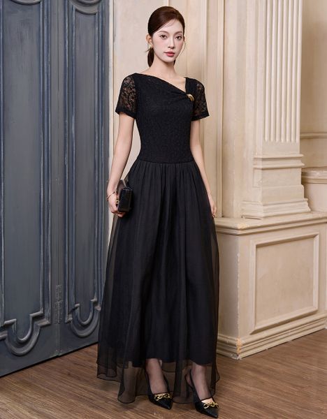  ĐẦM REN ĐEN CHÂN TƠ XẾP NHÚN CỔ 