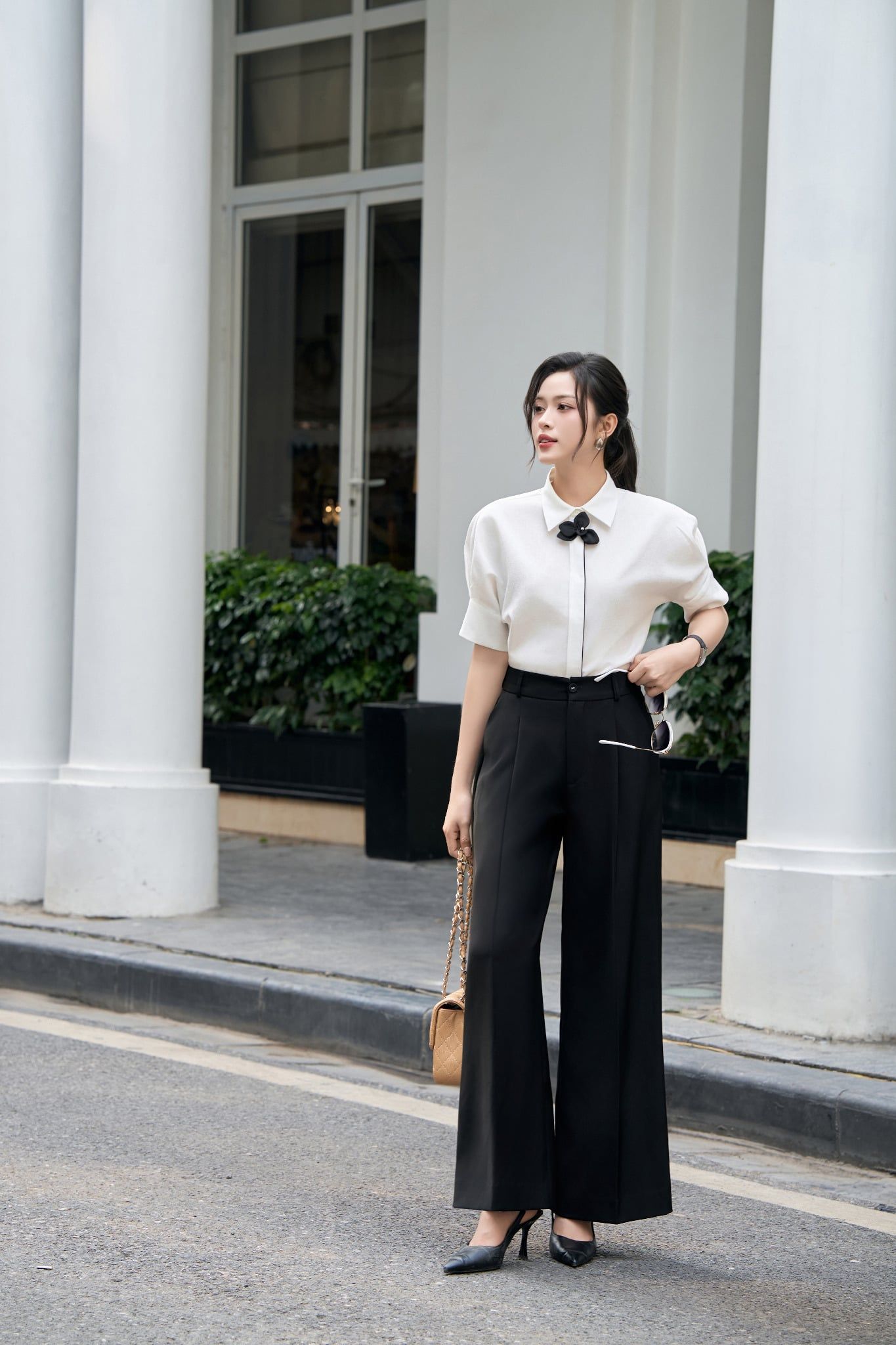  SM TRẮNG TAY PHỒNG ĐÍNH HOA CỔ 