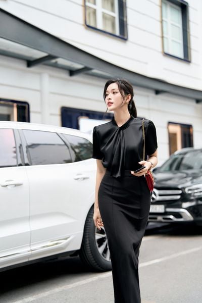  ÁO LỤA SÓNG CỔ TẠO XOẮN 