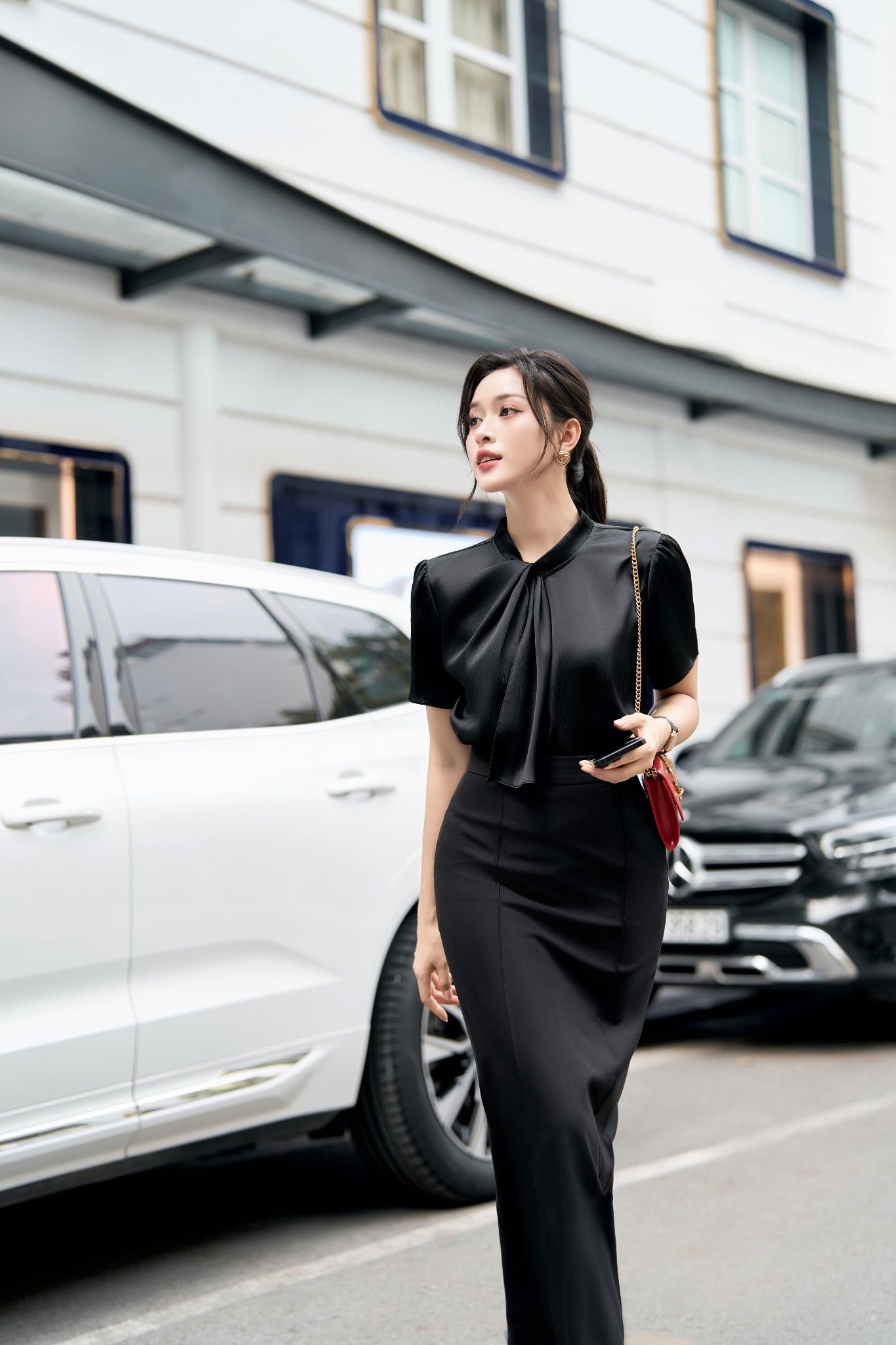  ÁO LỤA SÓNG CỔ TẠO XOẮN 