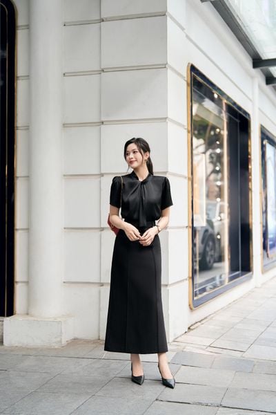  ÁO LỤA SÓNG CỔ TẠO XOẮN 