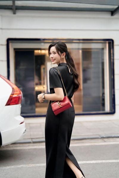  ÁO LỤA SÓNG CỔ TẠO XOẮN 