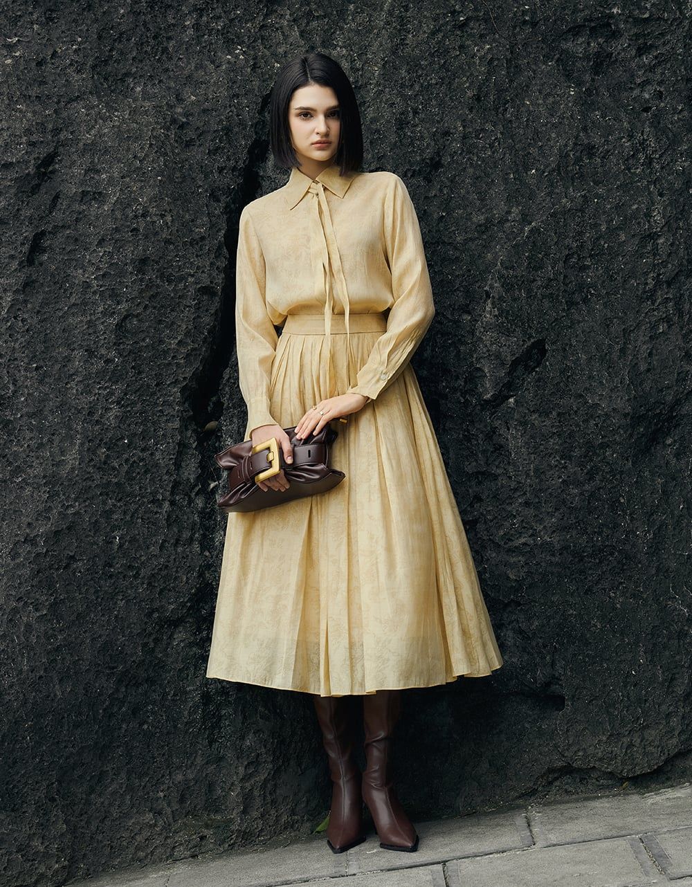  SM TƠ VÀNG HOA CHÌM DÂY CỔ 