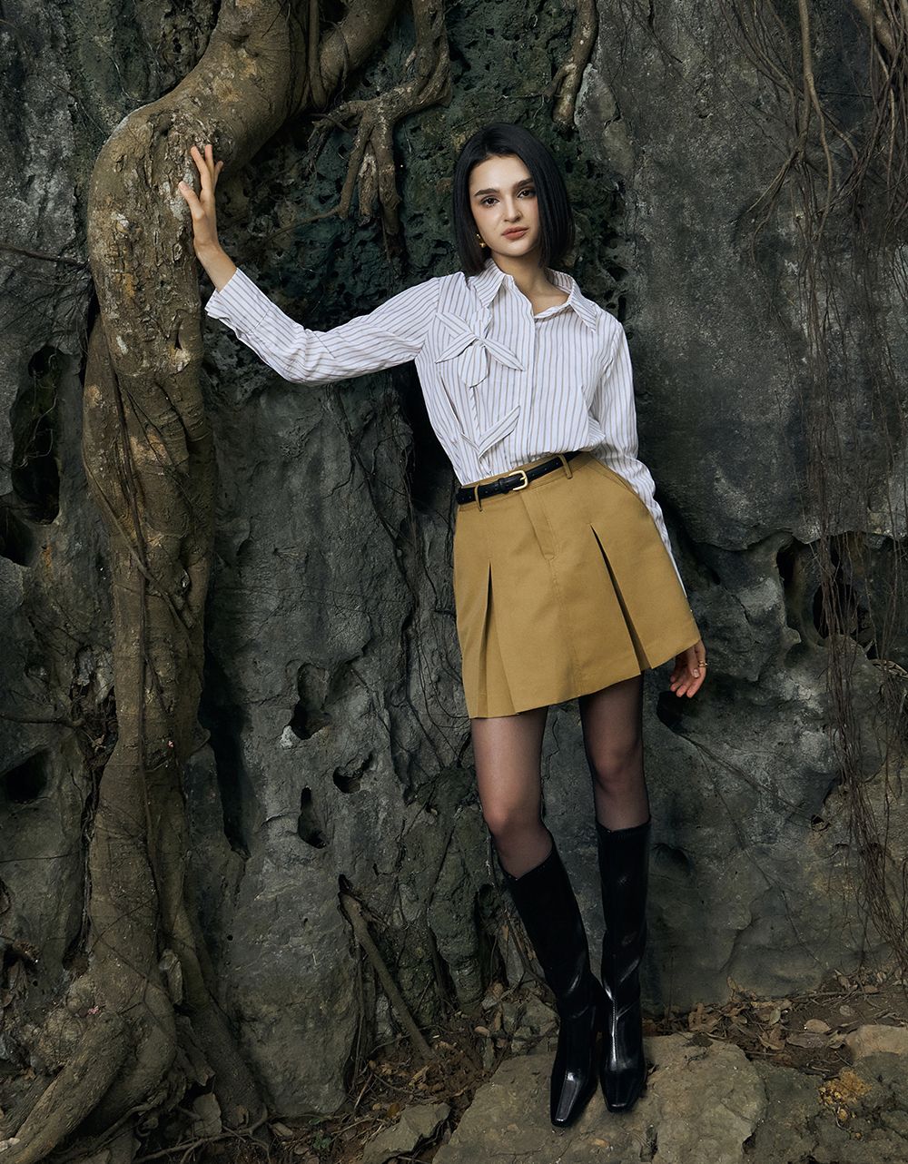  SM THÔ TRẮNG KẺ NÂU NHẠT ĐÍNH HOA 