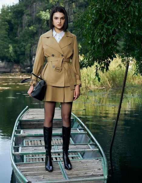  ÁO KHOÁC KAKI BE NÂU CỔ VEST 