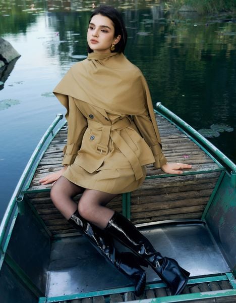  ÁO KHOÁC KAKI BE NÂU CỔ VEST 