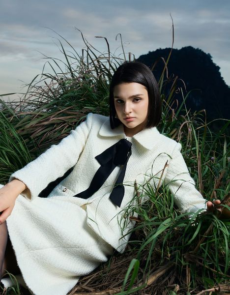  VEST DẠ TWEED SỢI NỔI TRẮNG DÂY NƠ LỤA ĐEN 