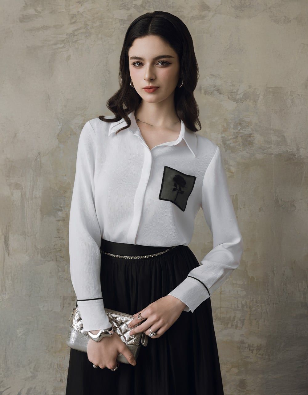  SM LUẠ TRẮNG VÂN GỖ TÚI TƠ THÊU HOA 