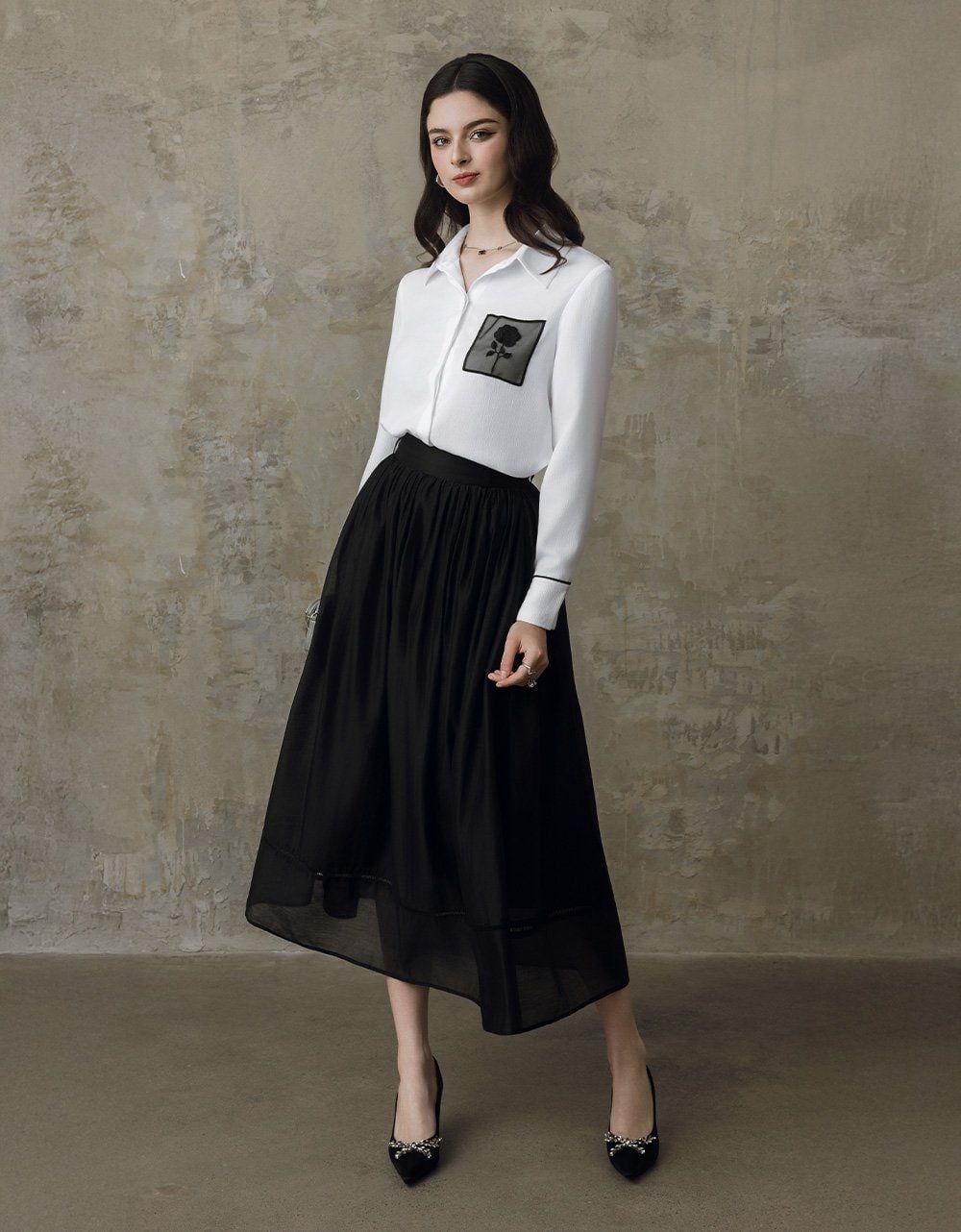  CHÂN VÁY TƠ ĐEN GẤU PHỐI REN PK 