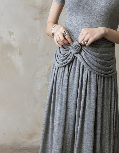  ĐẦM THUN XẾP NHÚN EO ĐÍNH HOA 