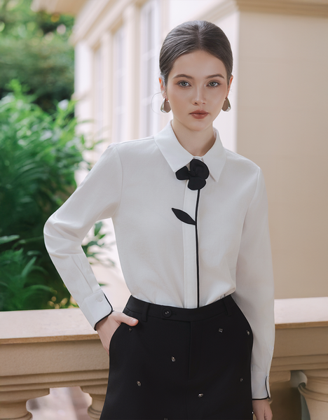  ÁO SƠ MI TRẮNG VIỀN LỤA ĐEN HOA CỔ 