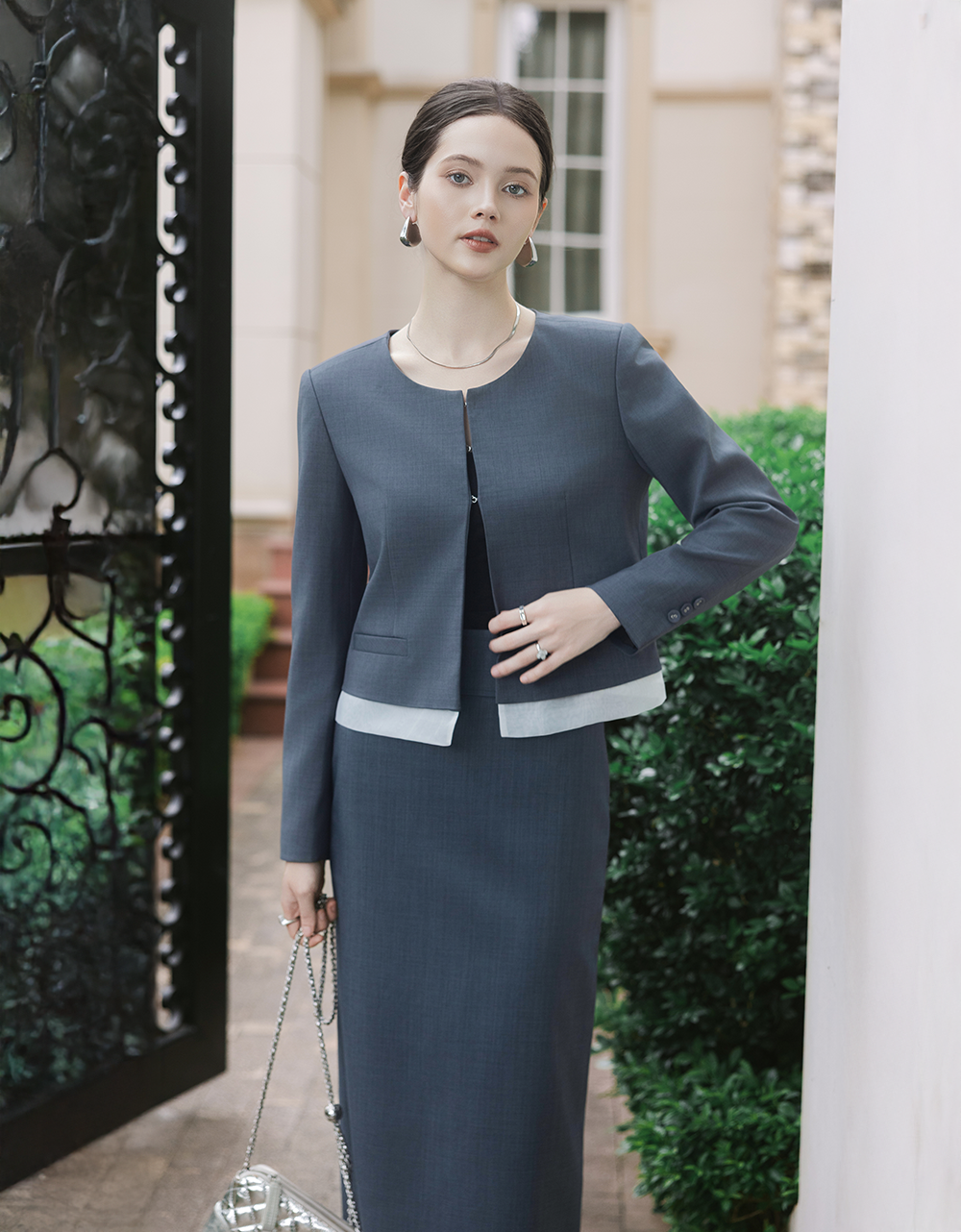  VEST GHI GẤU TƠ CỔ TRẮNG RỜI 