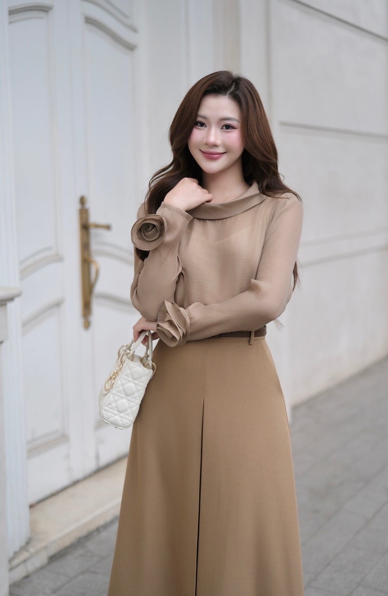  CHÂN VÁY LY SÚP GIỮA 