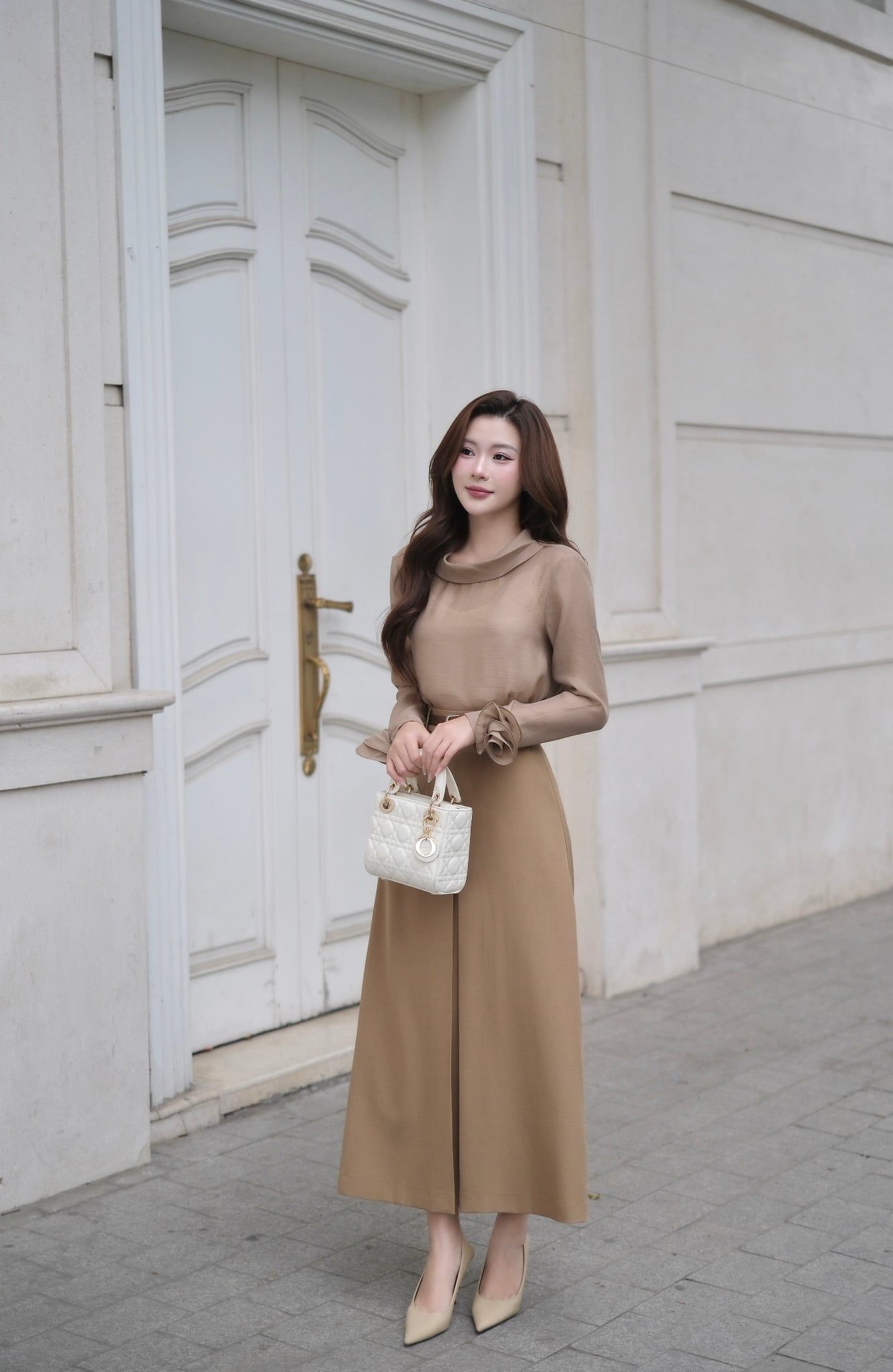  CHÂN VÁY LY SÚP GIỮA 
