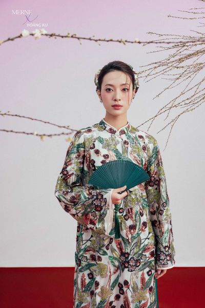  LỤC NGỌC (PRE-ORDER) 