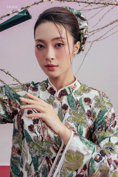  LỤC NGỌC (PRE-ORDER) 