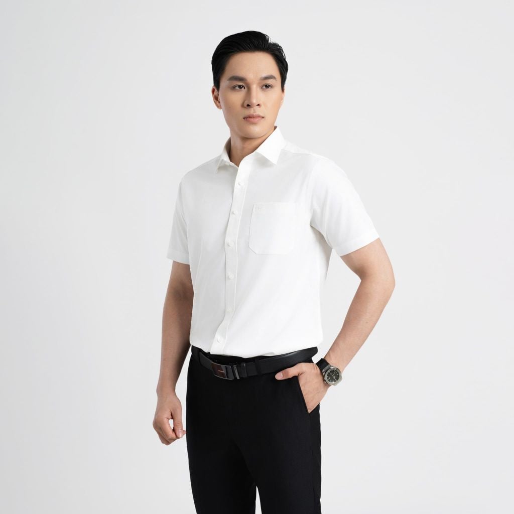 ÁO SƠ MI NGẮN TAY VITIMEX DÁNG RỘNG VỪA REGULAR TRẮNG TRƠN ARC 4002