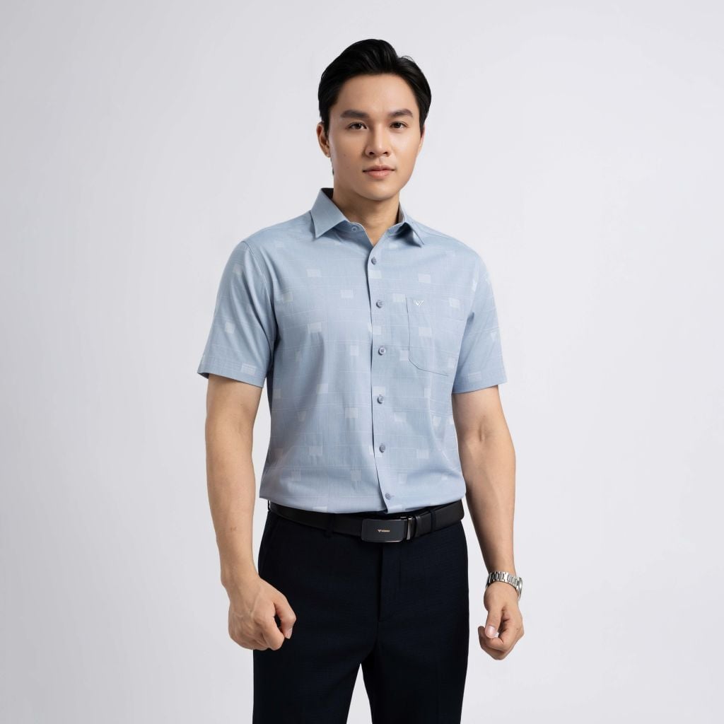 ÁO SƠ MI NGẮN TAY VITIMEX DÁNG RỘNG VỪA REGULAR HỌA TIẾT CHẤM BÔNG ARC 4055