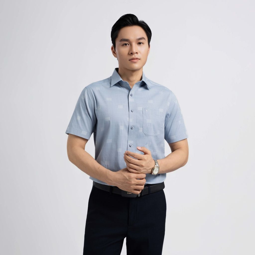 ÁO SƠ MI NGẮN TAY VITIMEX DÁNG RỘNG VỪA REGULAR HỌA TIẾT CHẤM BÔNG ARC 4055