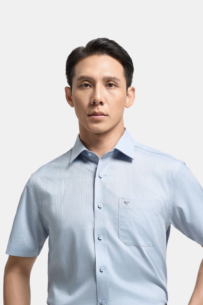 ÁO SƠ MI NGẮN TAY VITIMEX DÁNG RỘNG VỪA REGULAR KẺ DỌC ARC 4086